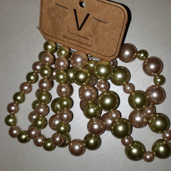 New Pearl Bracelet - Picture 2 of 2